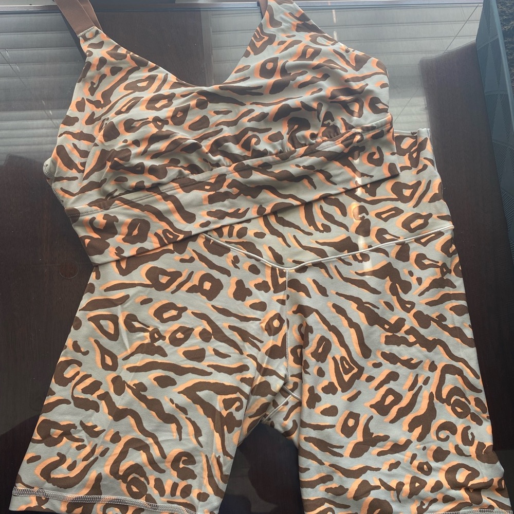 Aerie Offline bike short and bra set